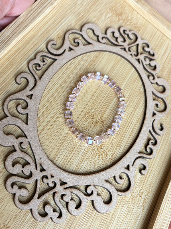 Cube Shaped Crystal Beads Bracelete (Soft Pink)