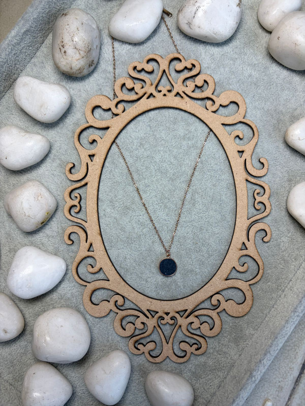 Black - Blue Clover Pendant Gold Chain (Circle)