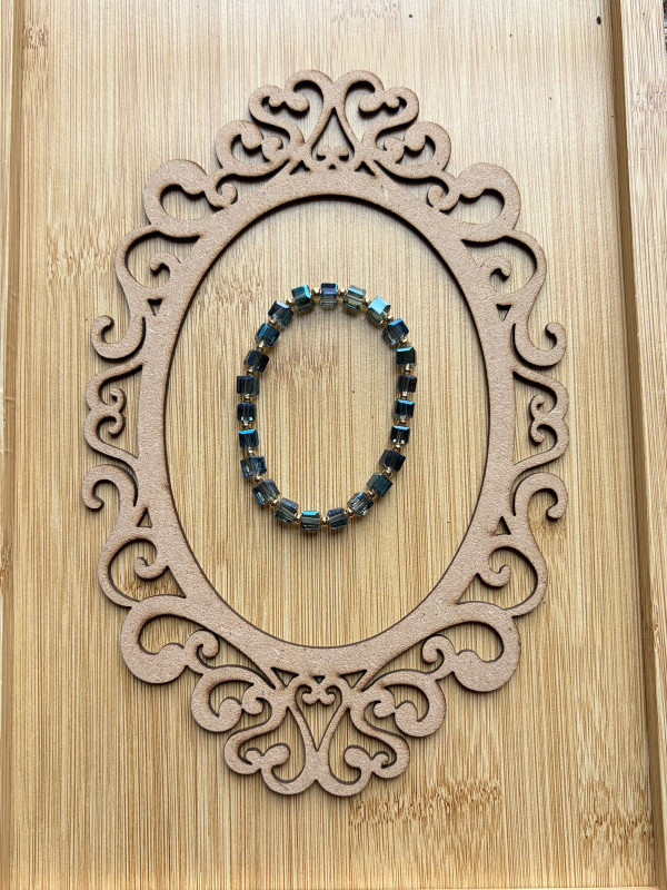 Cube Shaped Crystal Beads Bracelete (Peacock Blue)