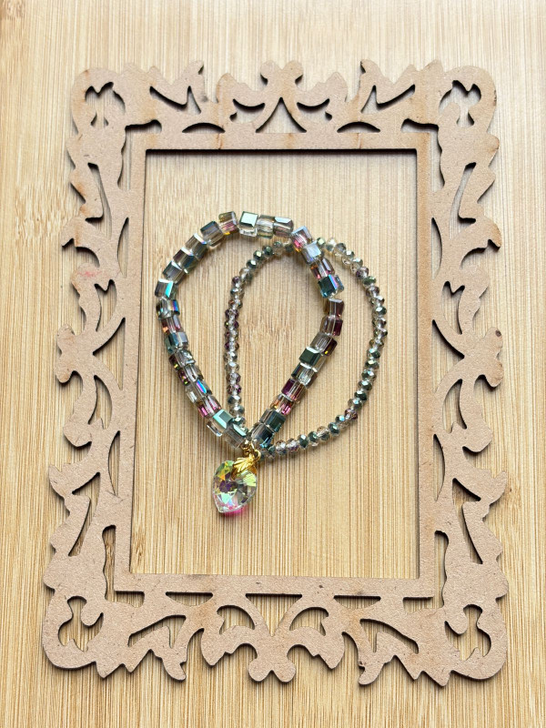 Cube + Round Faceted Beads Bracelete Aurora Pendant (Deep Green)